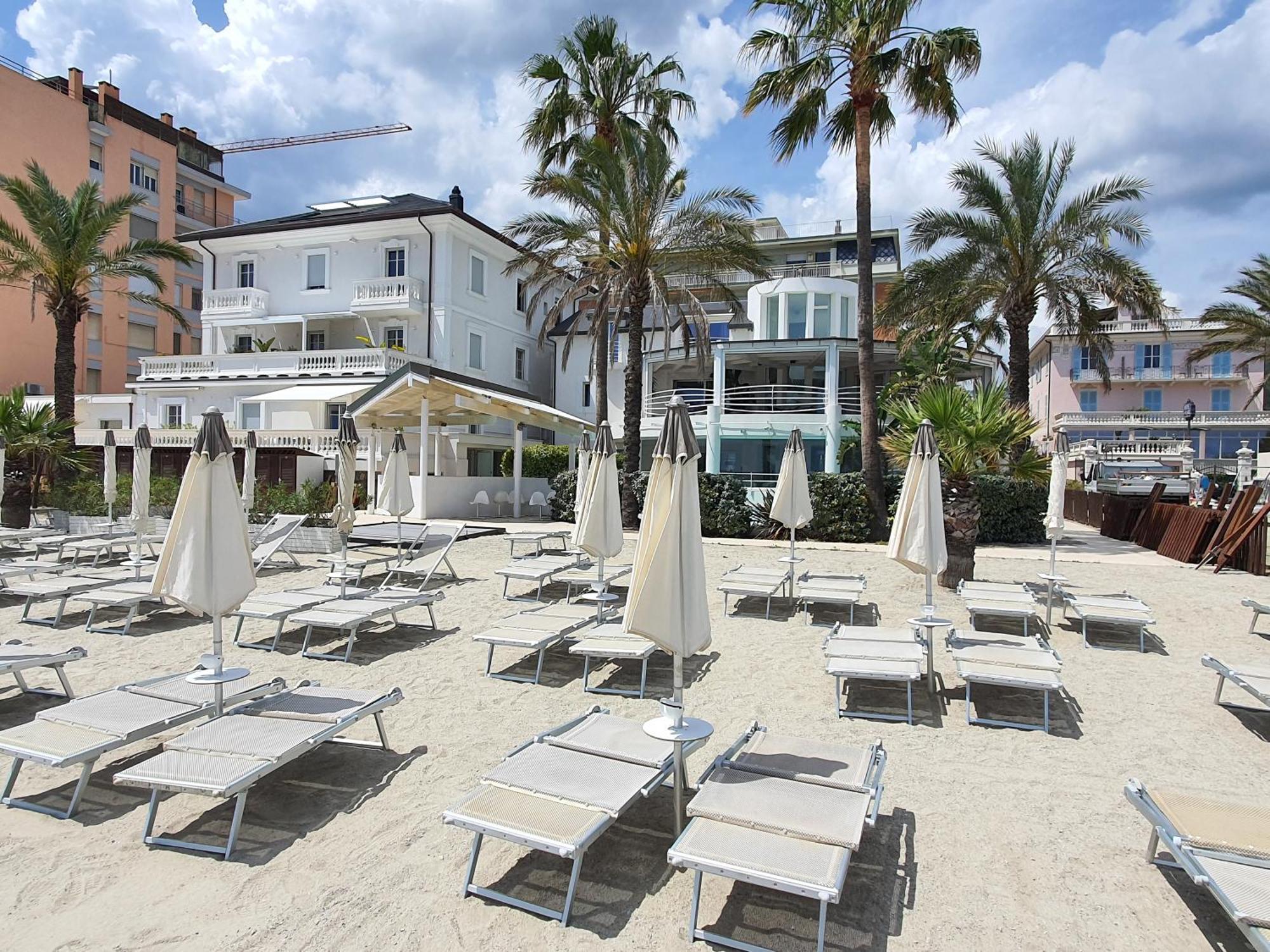 Blu Sea Apartments П'єтра-Лігуре Екстер'єр фото